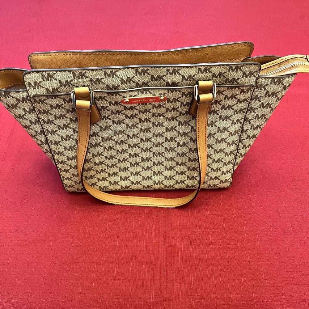 Michael Kors Dee Dee Brown And Creme Coated Canvas Leather Trim Bag